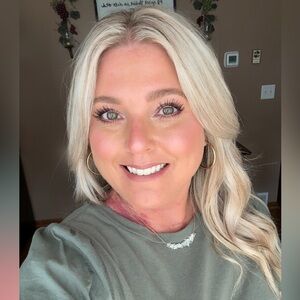 Meet your Posher, Jamie